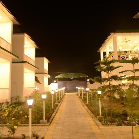 Jaldapara Forest Tourist Lodge Jftl Madari Hat 외부 사진