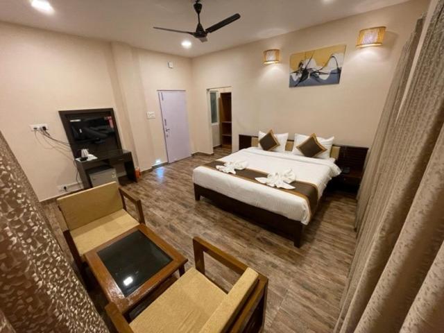 Jaldapara Forest Tourist Lodge Jftl Madari Hat 외부 사진