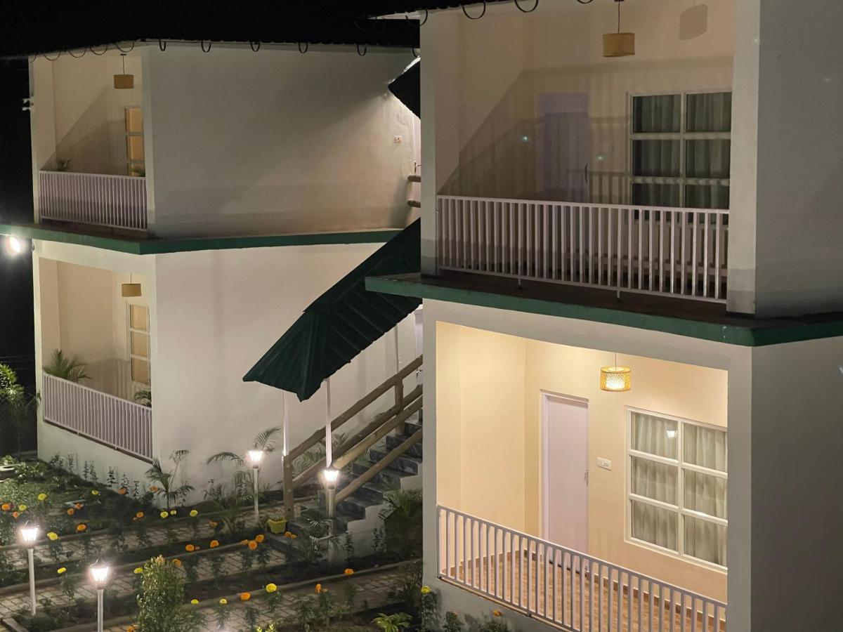 Jaldapara Forest Tourist Lodge Jftl Madari Hat 외부 사진