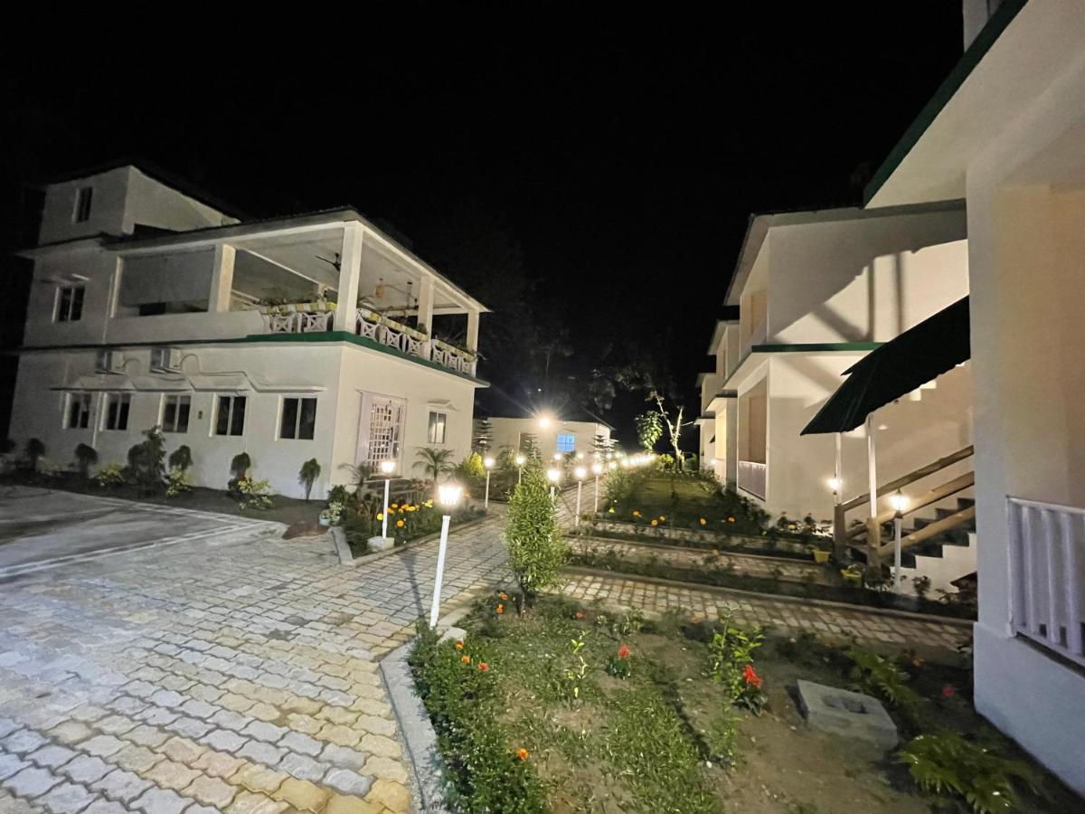 Jaldapara Forest Tourist Lodge Jftl Madari Hat 외부 사진