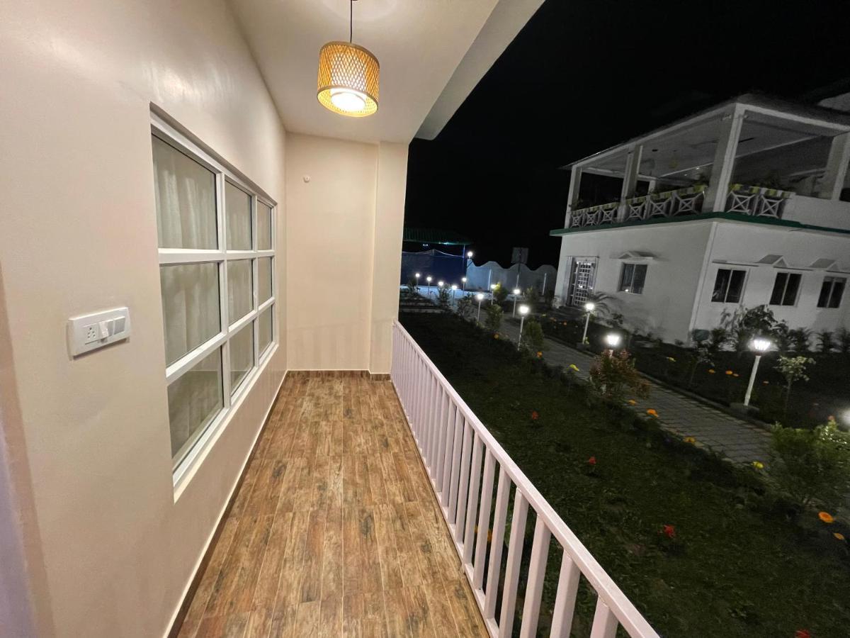 Jaldapara Forest Tourist Lodge Jftl Madari Hat 외부 사진