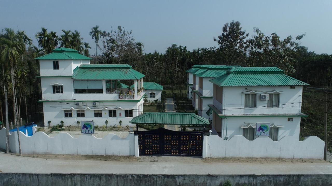 Jaldapara Forest Tourist Lodge Jftl Madari Hat 외부 사진